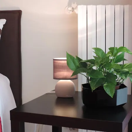 Artemide Ματέρα