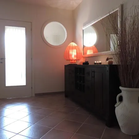 Artemide Ματέρα