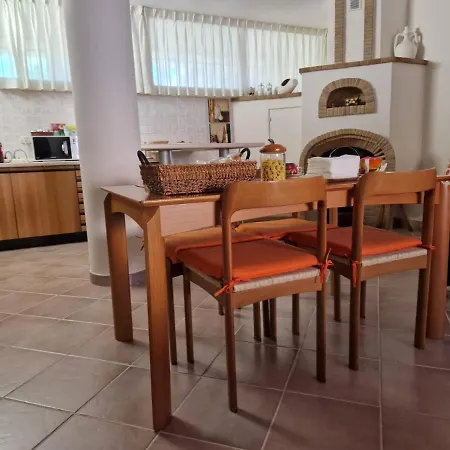 Artemide Oda ve Kahvaltı